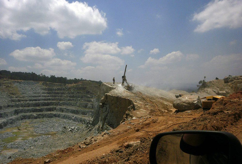 Perfuração de Pedreira – Santana do Parnaíba